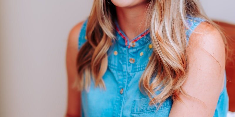 巴西队备战友谊赛训练图片，内马尔在训练中